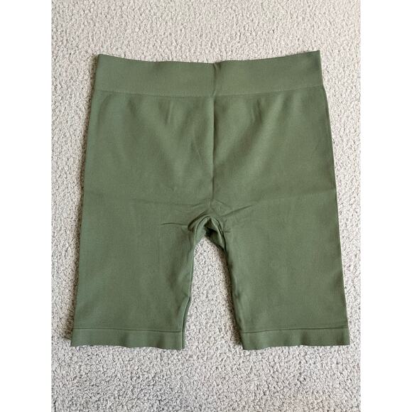 Intimately Free People Biker Shorts Medium Large Pull On Active Performance - Picture 1 of 8